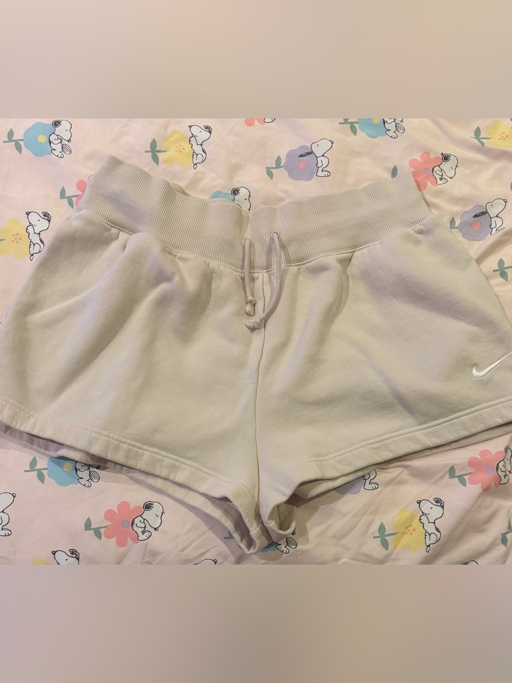 Nike Women's Cream Drawstring Athletic Shorts - Picture 1 of 2